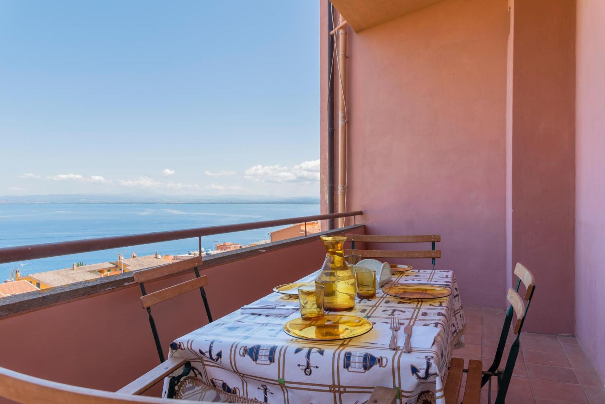 Appartement Argentario Retreat Sea View Terrace, Wifi & Private Parking Included à Porto Santo Stefano  Extérieur photo