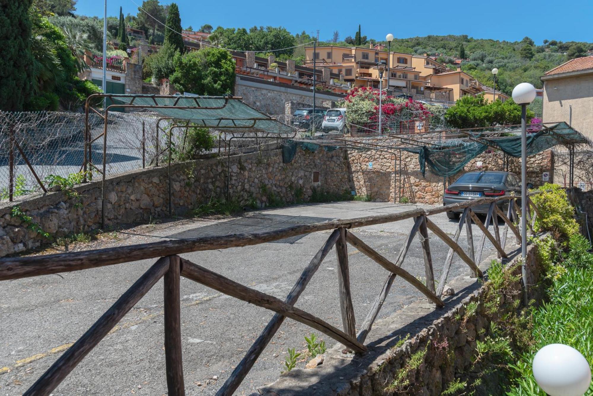 Appartement Argentario Retreat Sea View Terrace, Wifi & Private Parking Included à Porto Santo Stefano  Extérieur photo